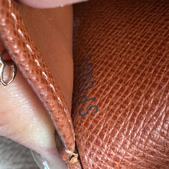 Louis Vuitton Vintage Monogram Wallet - Picture 10 of 16